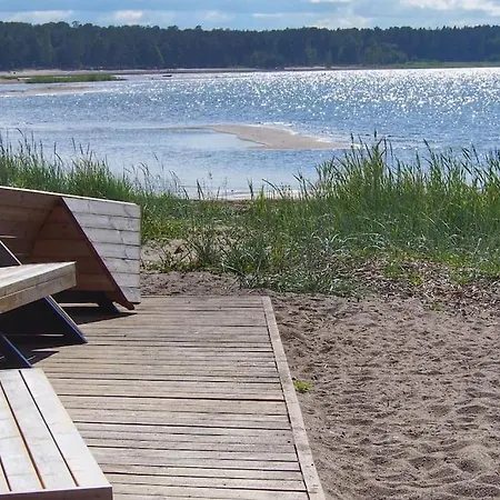 Apartament Well-equipped Summerhouse With Sauna In